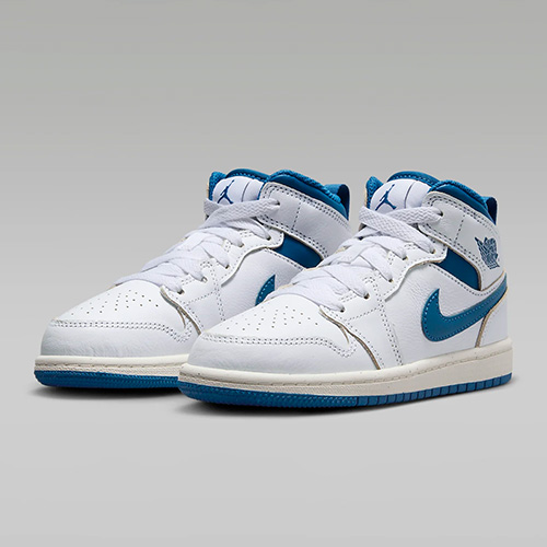 Jordan 1 Mid Younger Kids' Shoes - Image 2